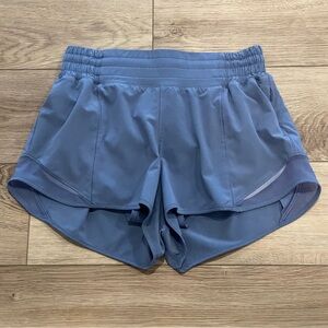 Lululemon Hotty Hot Lined Short 2.5”